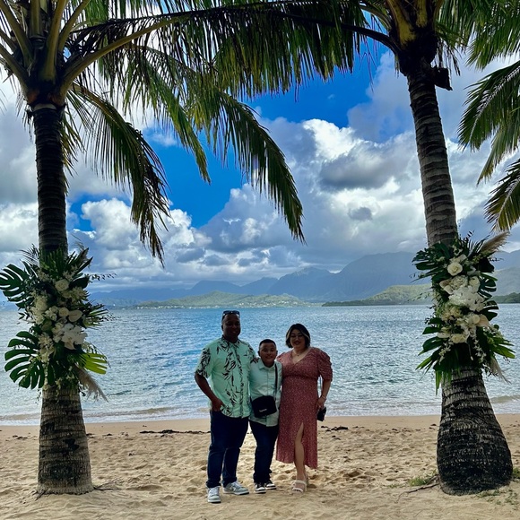 🎀✨MEET YOUR SELLER/BUYER✨🎀 - Picture 2 of 2